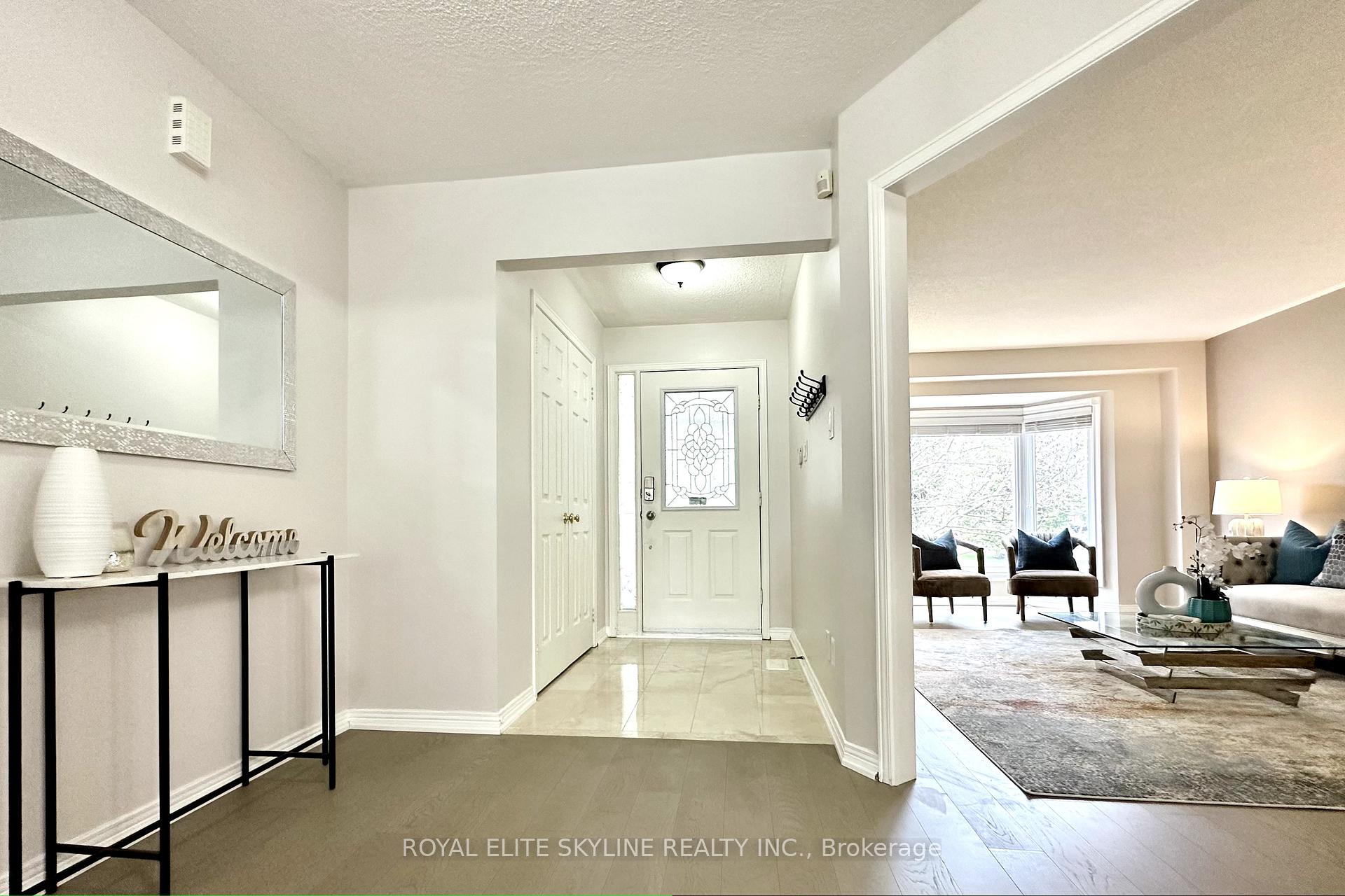 Photo 8 of 144 Manhattan Drive, Markham, Markville — HOMEH