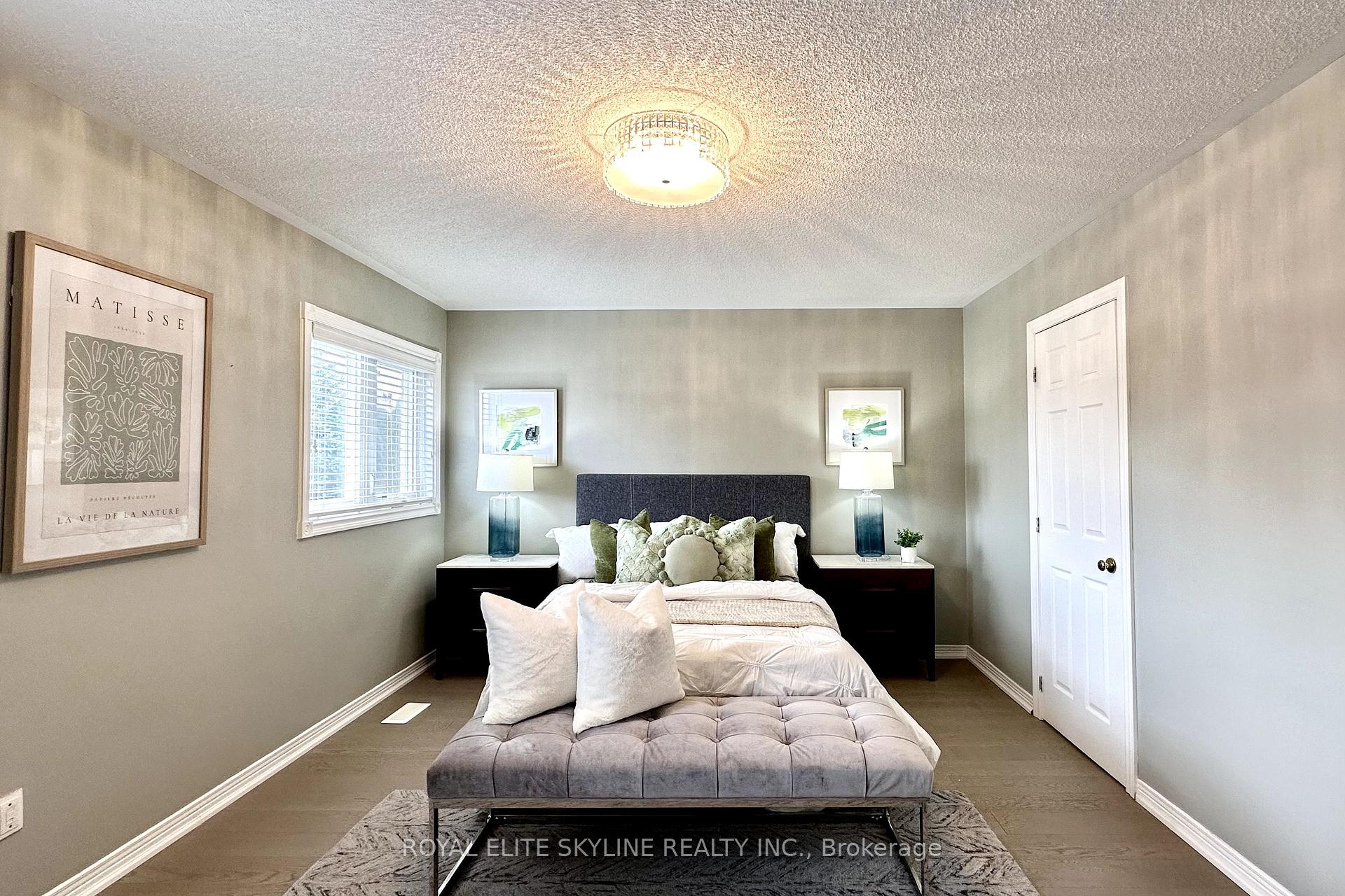 Photo 16 of 144 Manhattan Drive, Markham, Markville — HOMEH