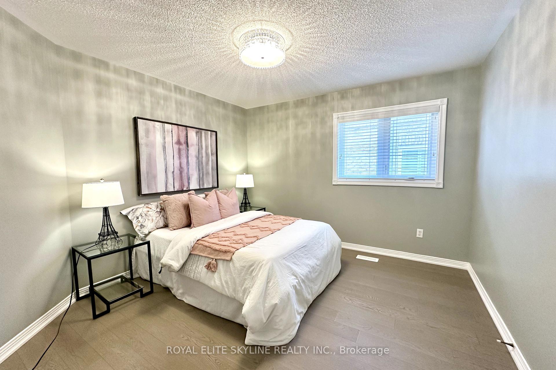 Photo 22 of 144 Manhattan Drive, Markham, Markville — HOMEH