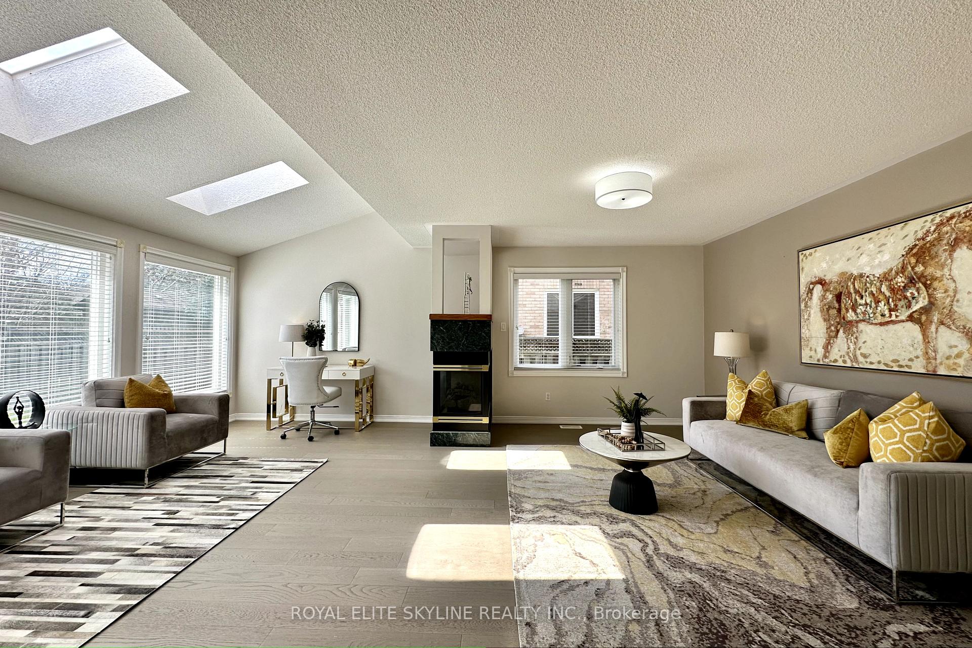 Photo 23 of 144 Manhattan Drive, Markham, Markville — HOMEH