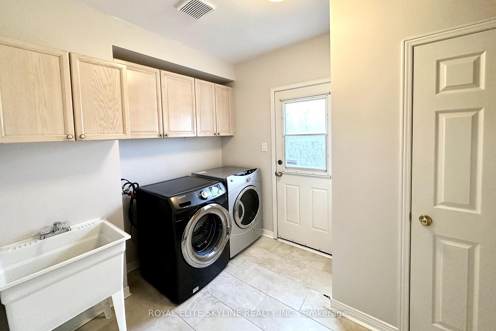 Photo 25 of 144 Manhattan Drive, Markham, Markville — HOMEH