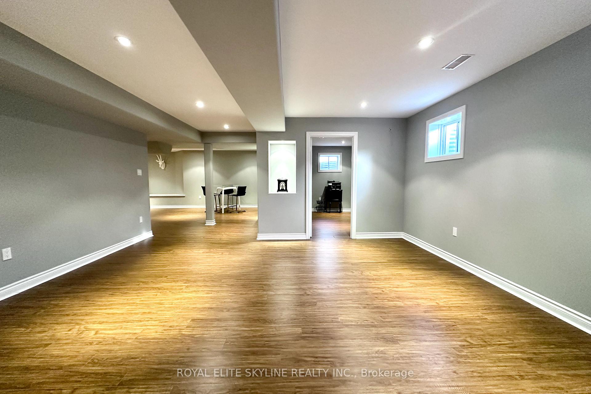 Photo 27 of 144 Manhattan Drive, Markham, Markville — HOMEH