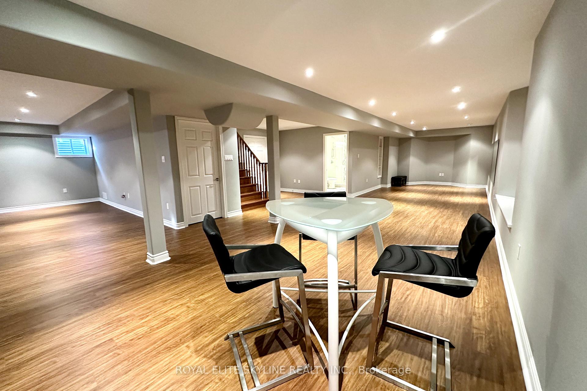 Photo 28 of 144 Manhattan Drive, Markham, Markville — HOMEH