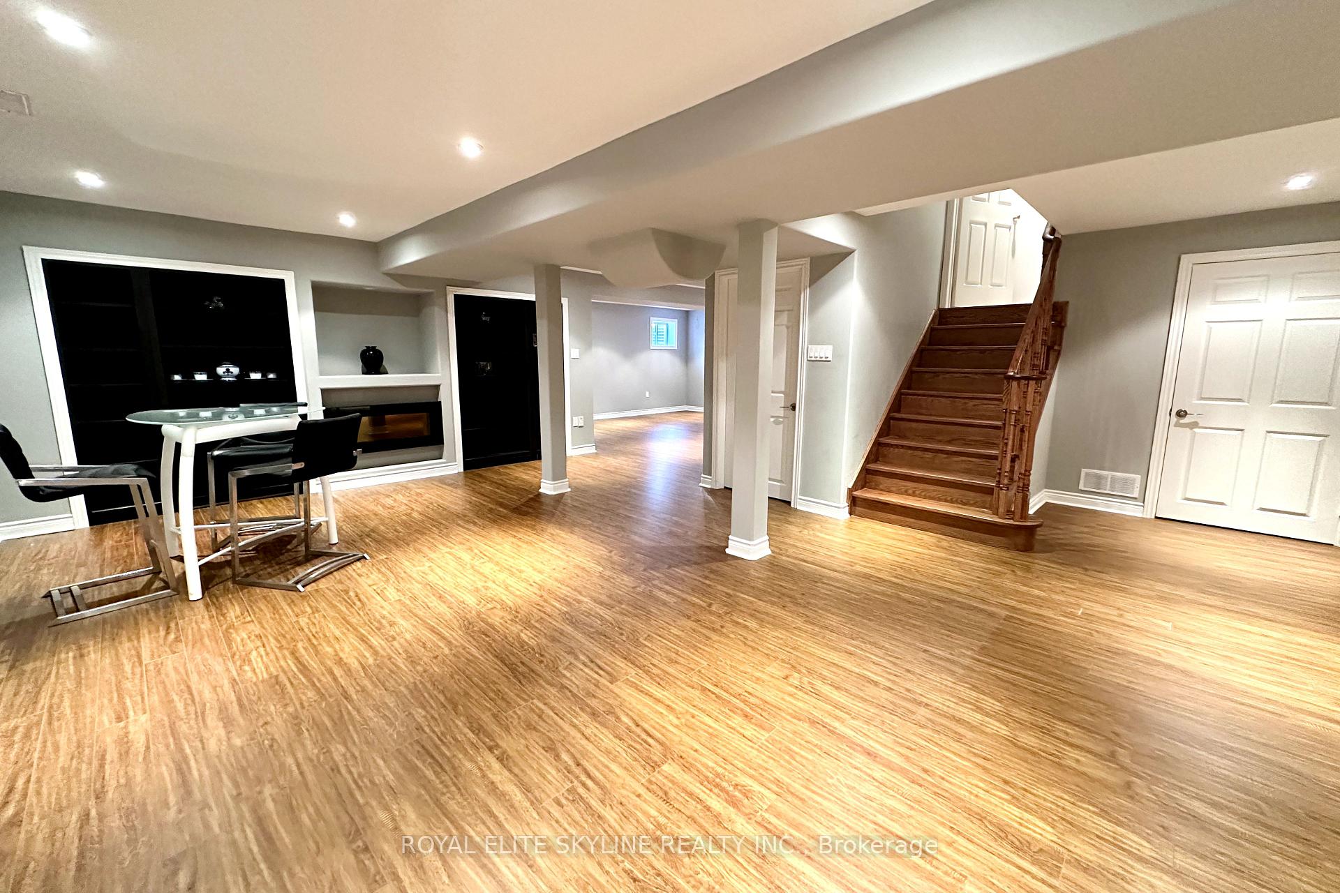 Photo 29 of 144 Manhattan Drive, Markham, Markville — HOMEH