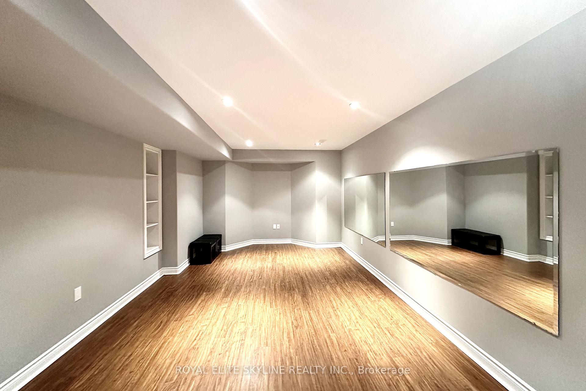 Photo 30 of 144 Manhattan Drive, Markham, Markville — HOMEH