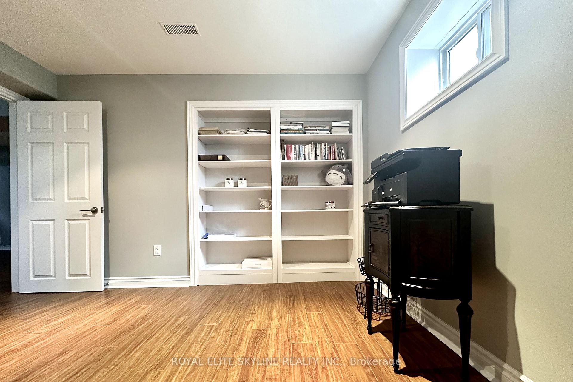 Photo 31 of 144 Manhattan Drive, Markham, Markville — HOMEH