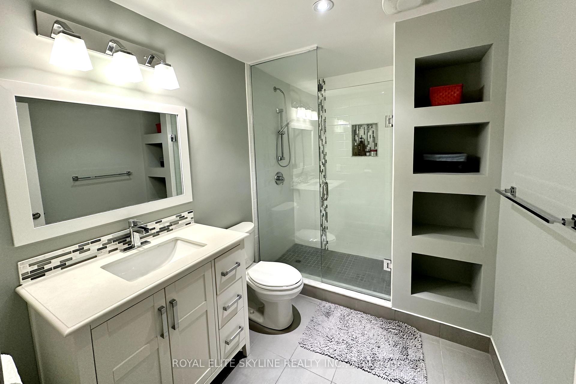 Photo 32 of 144 Manhattan Drive, Markham, Markville — HOMEH