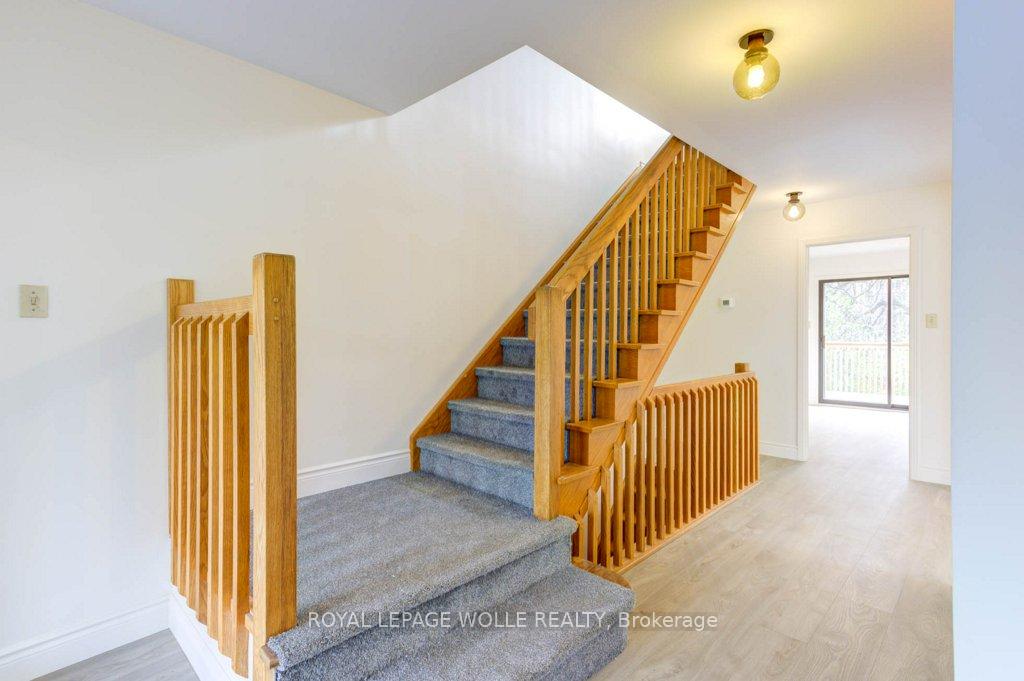 Photo 4 of 395 Westridge Drive, Waterloo — HOMEH