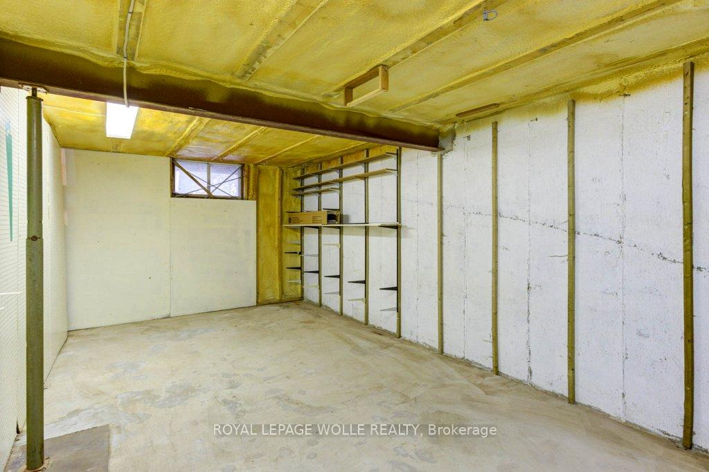 Photo 25 of 395 Westridge Drive, Waterloo — HOMEH