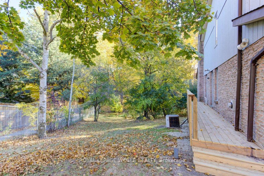 Photo 26 of 395 Westridge Drive, Waterloo — HOMEH