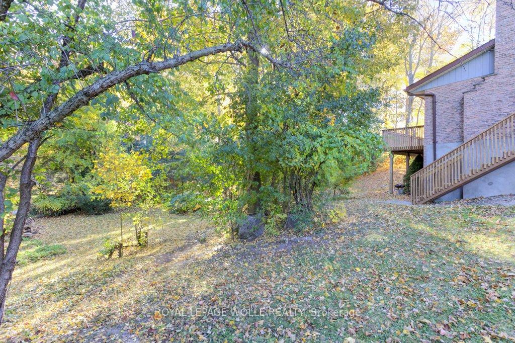 Photo 27 of 395 Westridge Drive, Waterloo — HOMEH