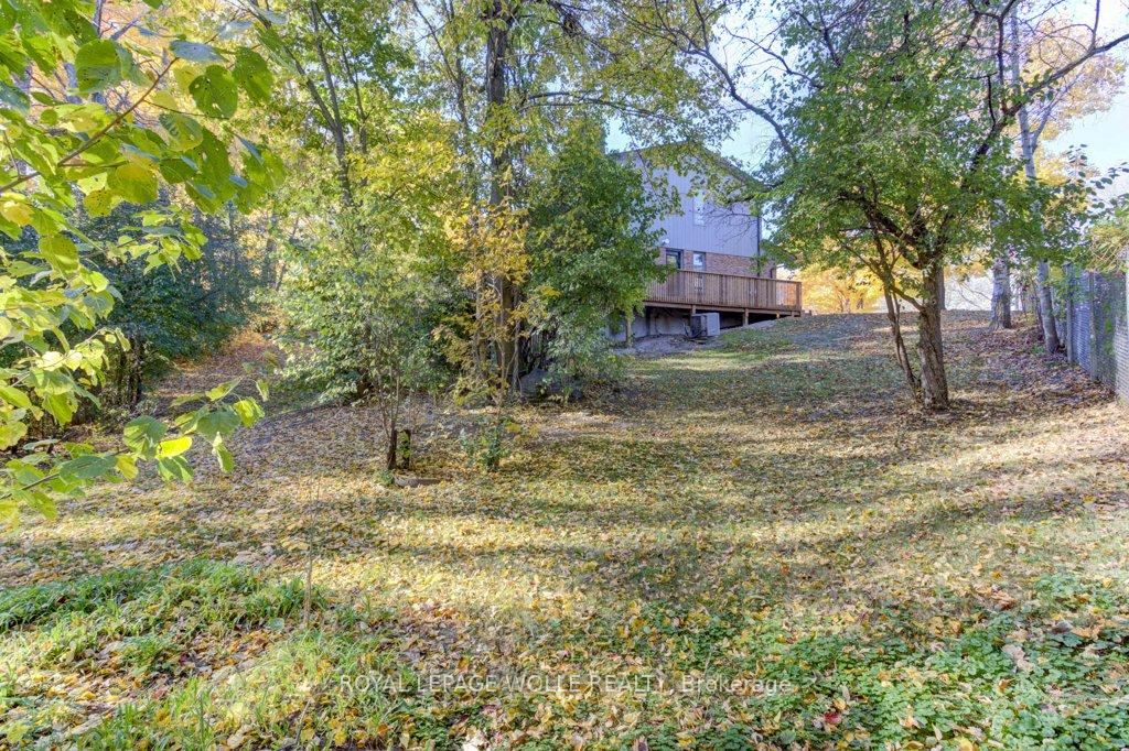 Photo 28 of 395 Westridge Drive, Waterloo — HOMEH
