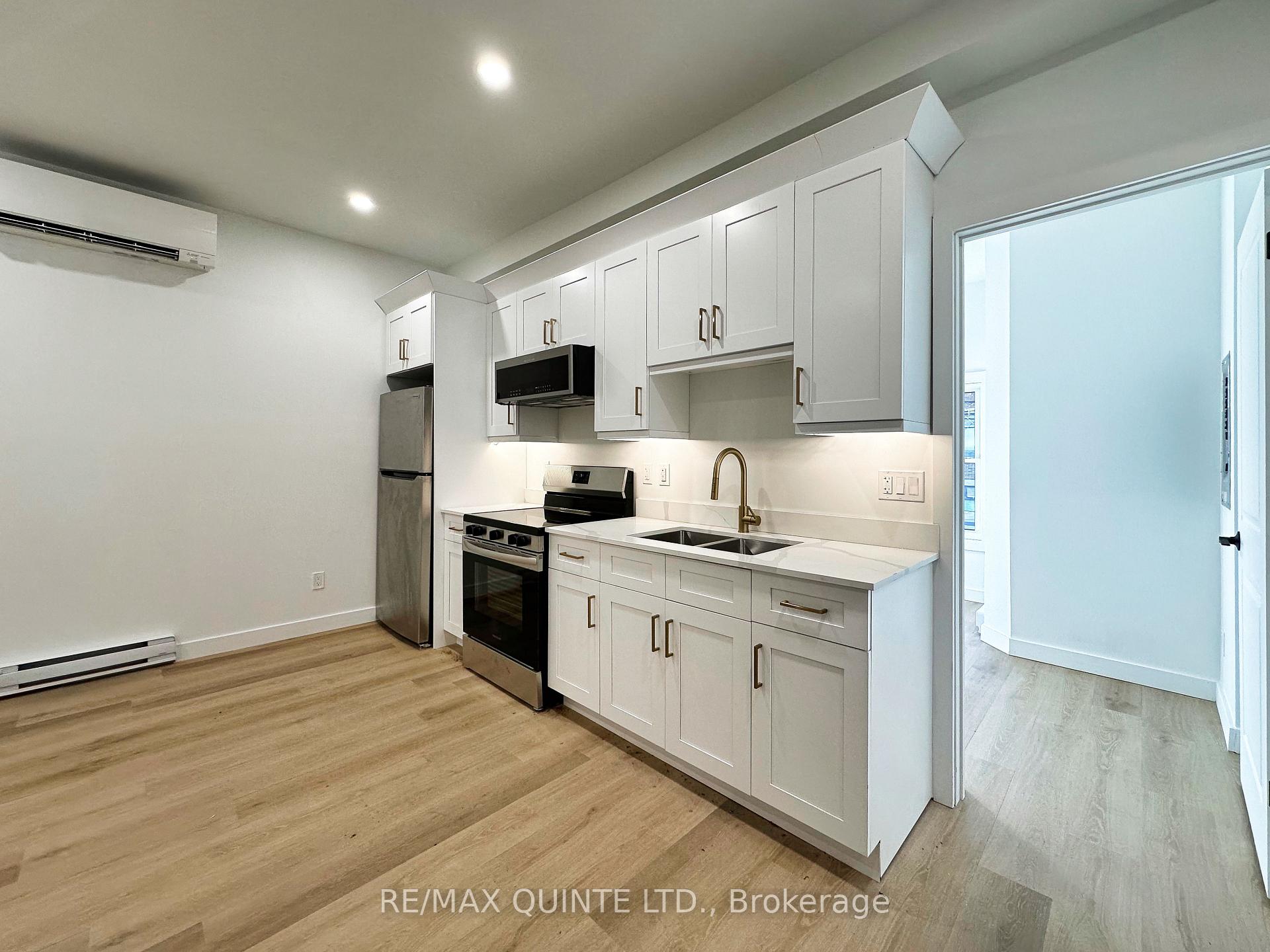 Photo 4 of Unit 2, 256 Coleman Street, Belleville, Belleville Ward — HOMEH