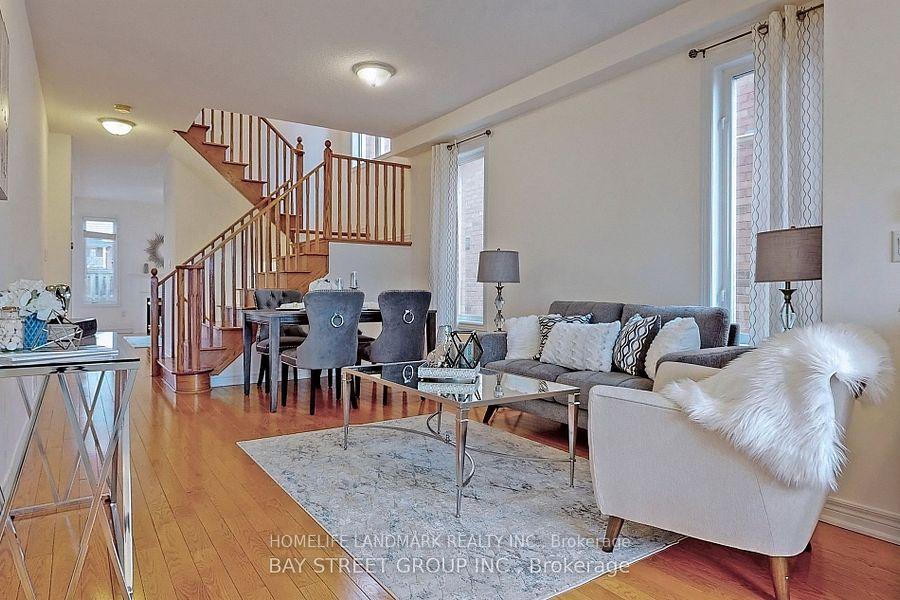 Photo 4 of 70 Goldenwood Crescent, Markham, Greensborough — HOMEH