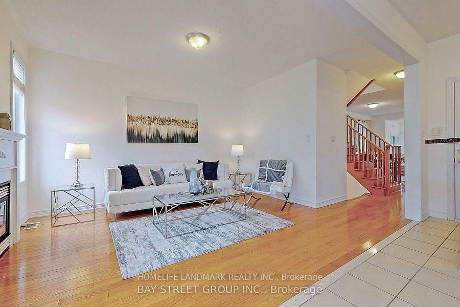 Photo 8 of 70 Goldenwood Crescent, Markham, Greensborough — HOMEH