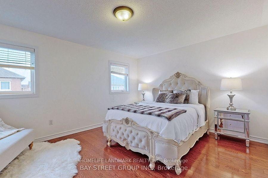 Photo 13 of 70 Goldenwood Crescent, Markham, Greensborough — HOMEH