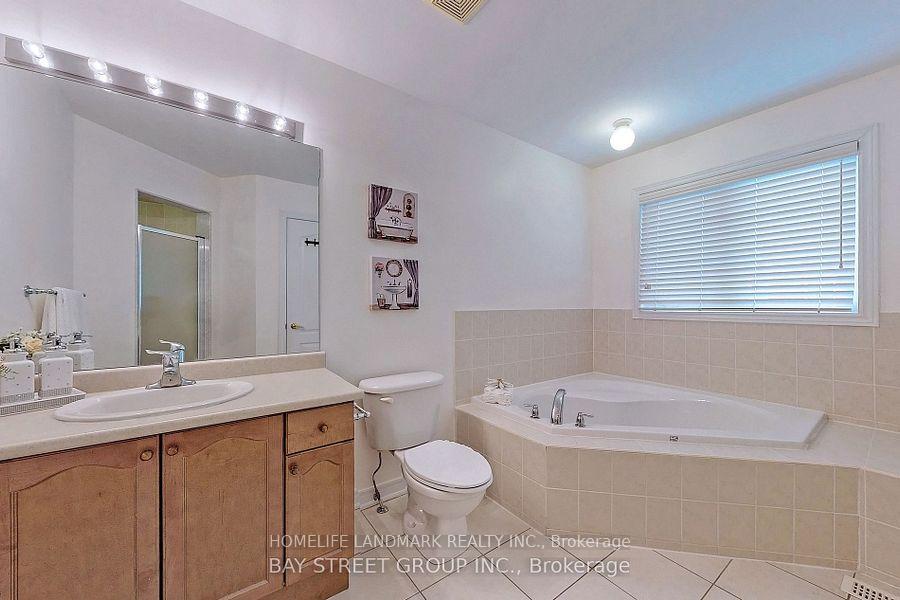 Photo 15 of 70 Goldenwood Crescent, Markham, Greensborough — HOMEH