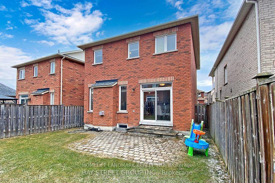Photo 21 of 70 Goldenwood Crescent, Markham, Greensborough — HOMEH