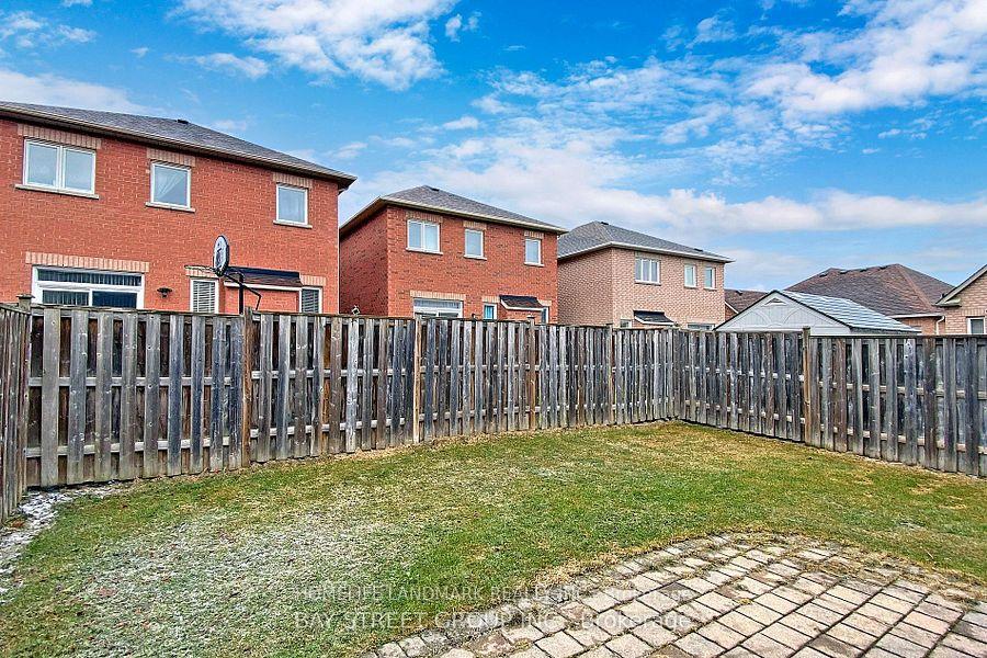 Photo 22 of 70 Goldenwood Crescent, Markham, Greensborough — HOMEH