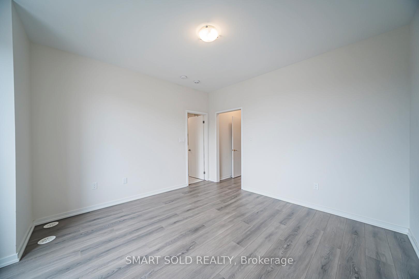 Photo 13 of 107 Crimson Forest Drive, Vaughan, Patterson — HOMEH