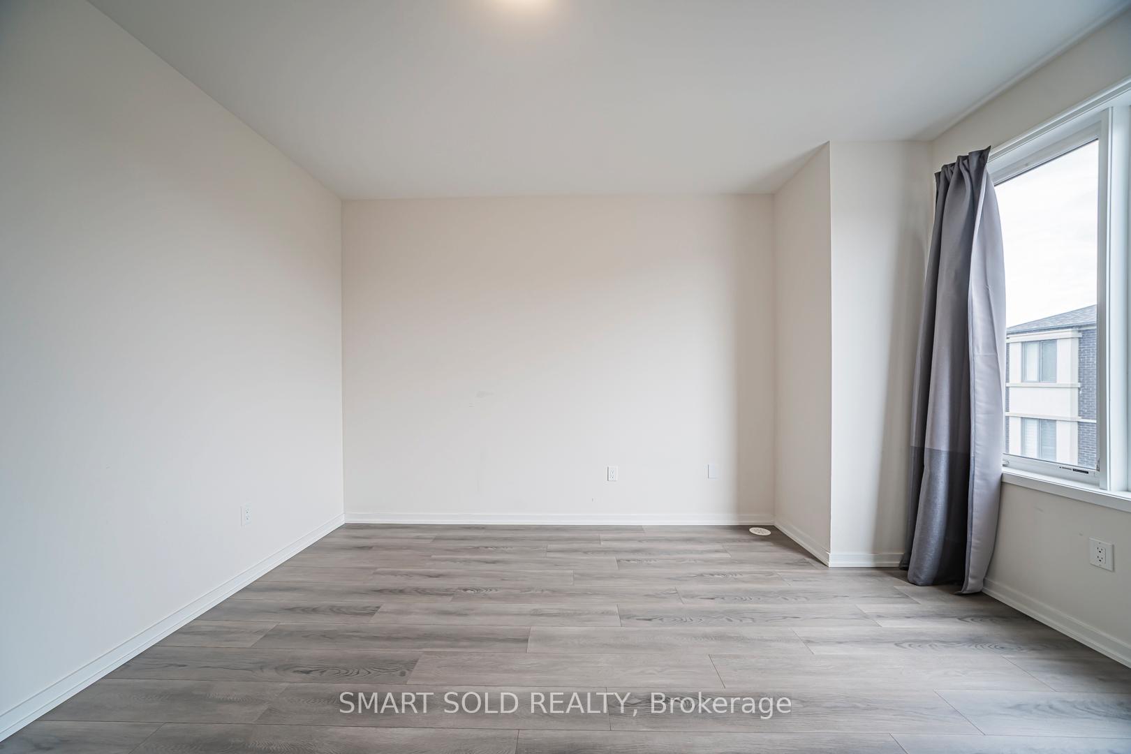 Photo 15 of 107 Crimson Forest Drive, Vaughan, Patterson — HOMEH
