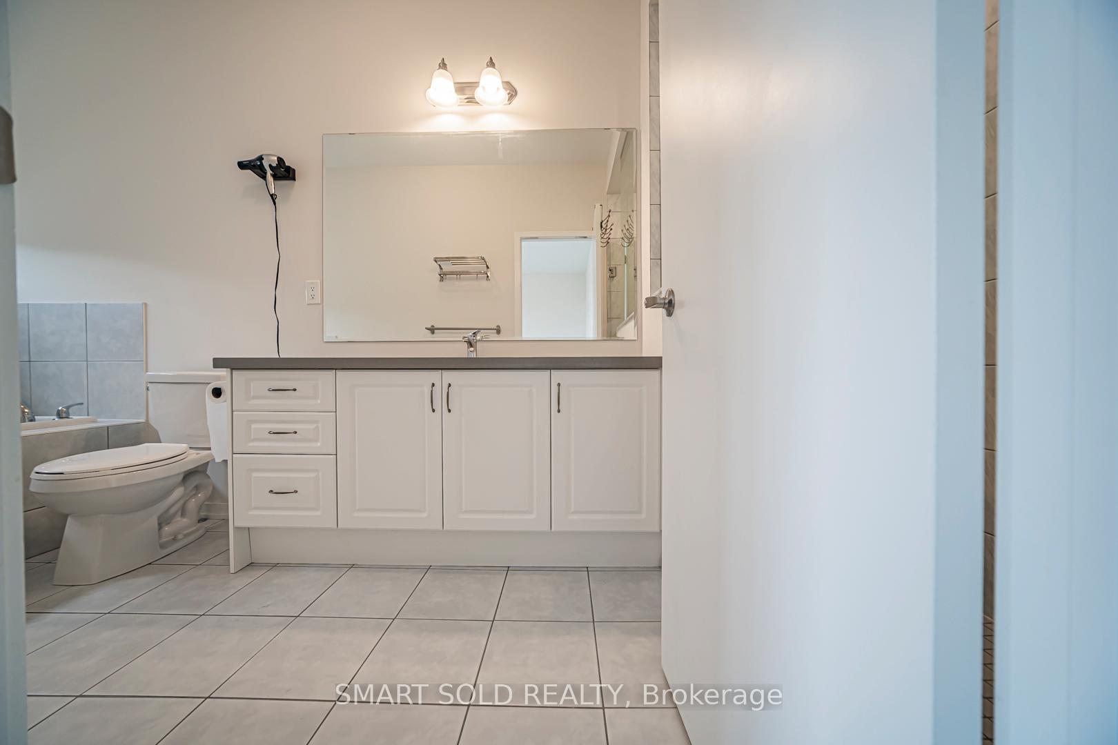Photo 18 of 107 Crimson Forest Drive, Vaughan, Patterson — HOMEH