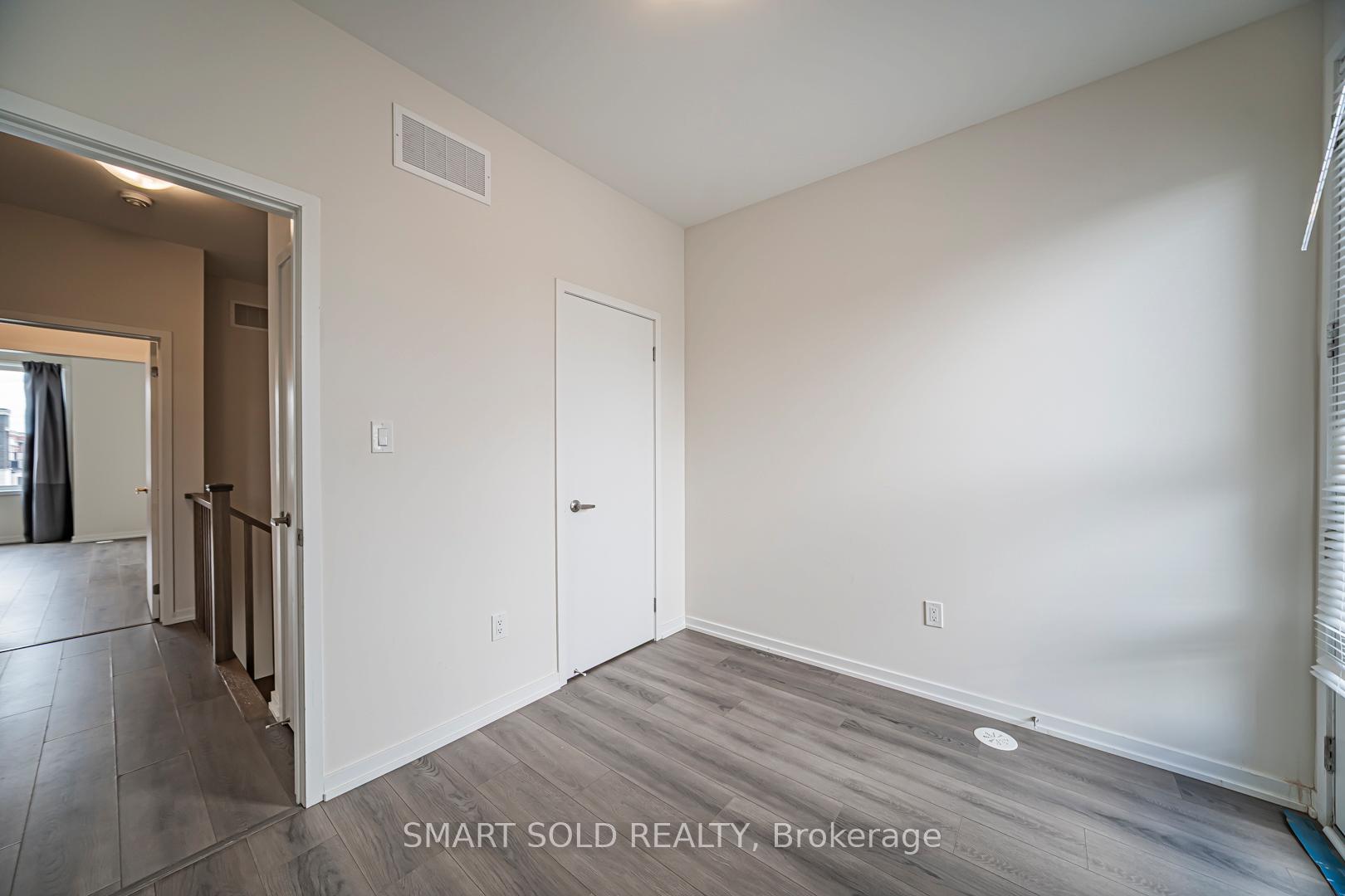 Photo 23 of 107 Crimson Forest Drive, Vaughan, Patterson — HOMEH