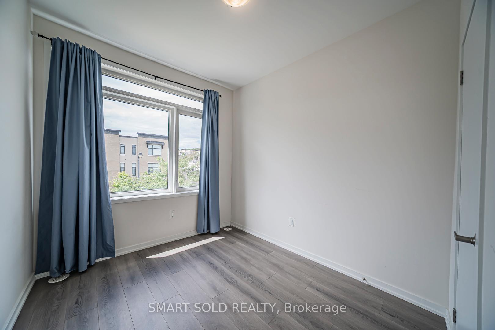 Photo 25 of 107 Crimson Forest Drive, Vaughan, Patterson — HOMEH
