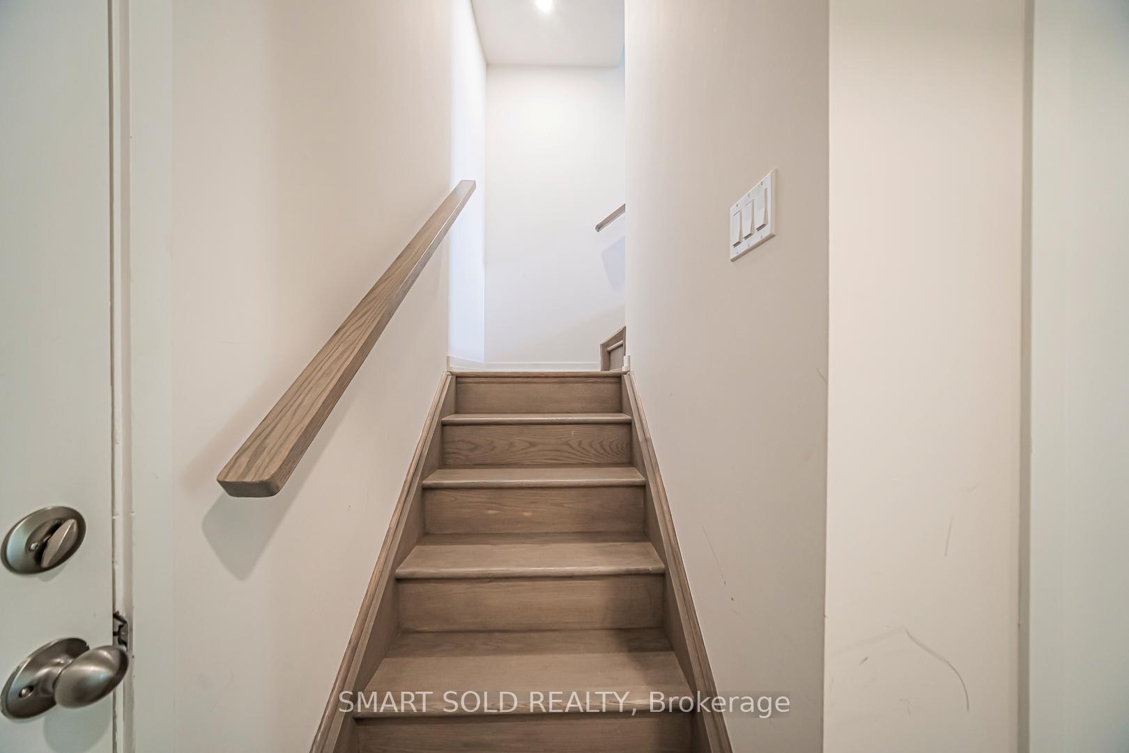Photo 30 of 107 Crimson Forest Drive, Vaughan, Patterson — HOMEH