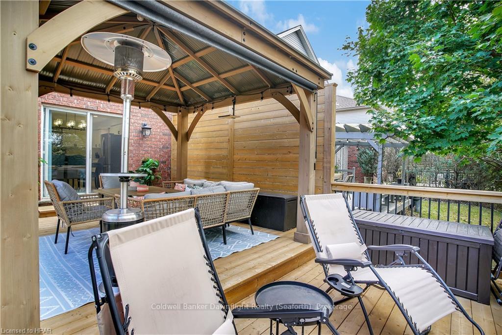 Photo 4 of 543 St Moritz Avenue, Waterloo — HOMEH