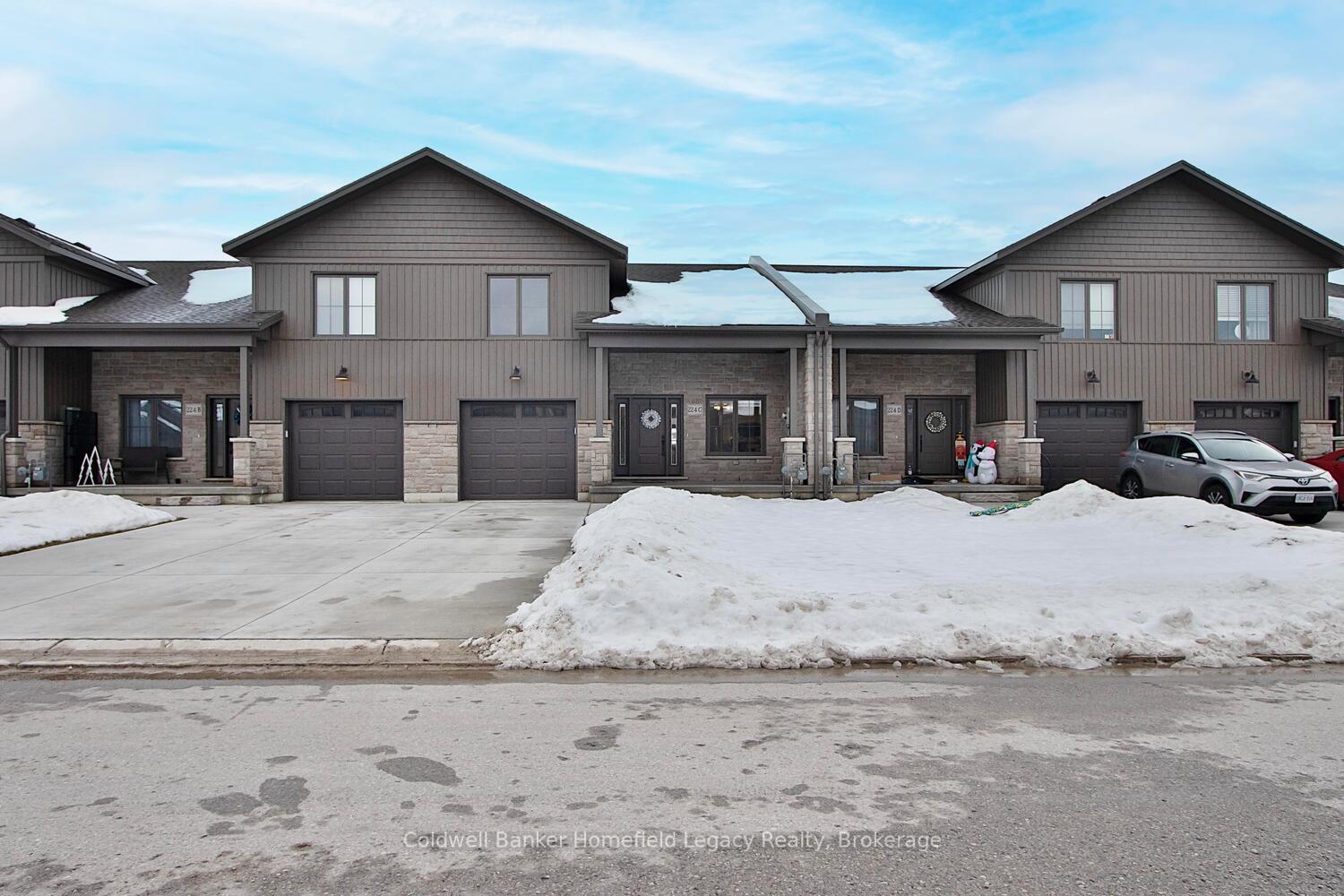 Photo 2 of Unit C, 224 Thames Avenue, West Perth, Mitchell — HOMEH