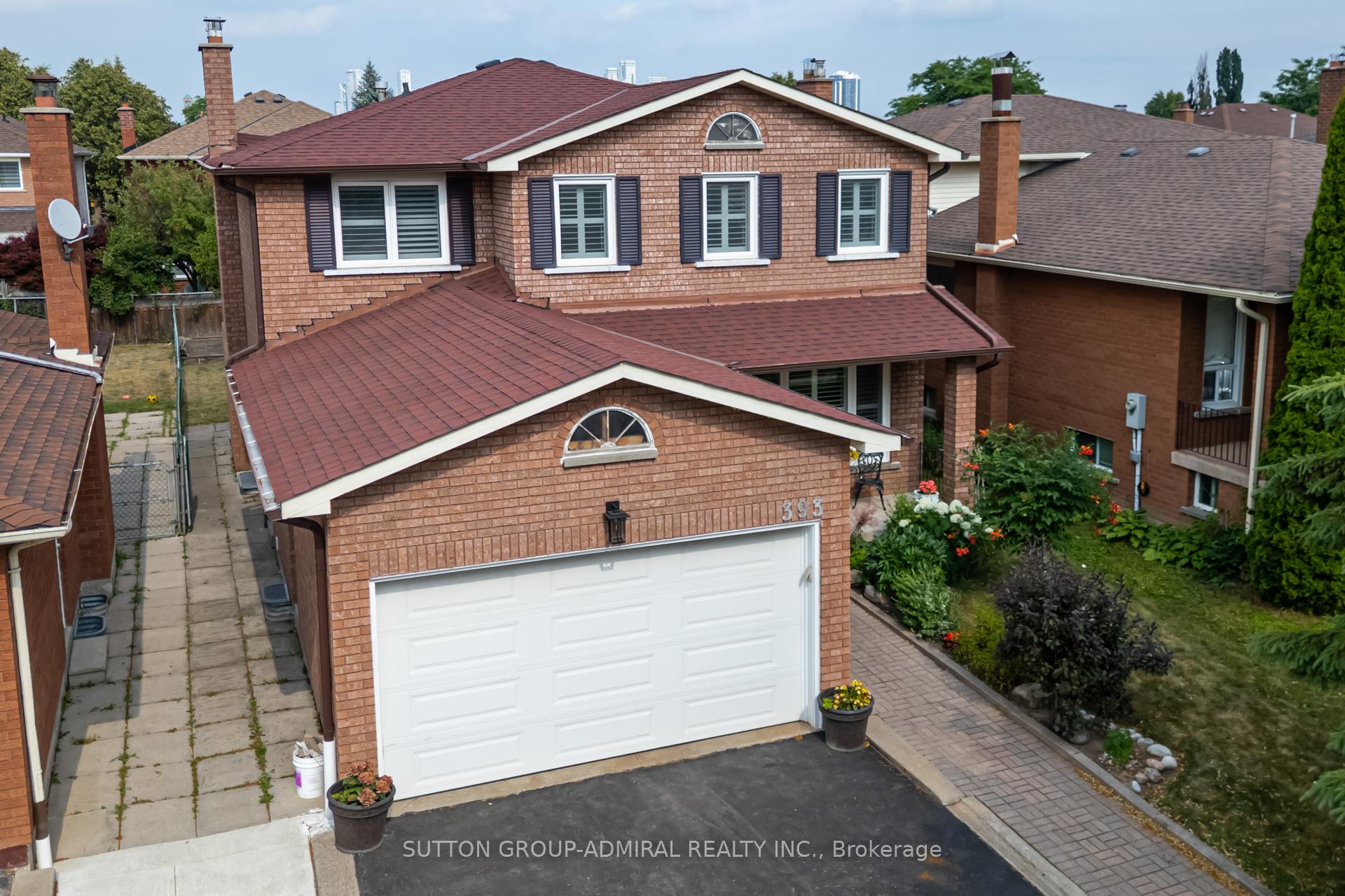 Photo 1 of 393 Aberdeen Avenue, Vaughan, East Woodbridge — HOMEH