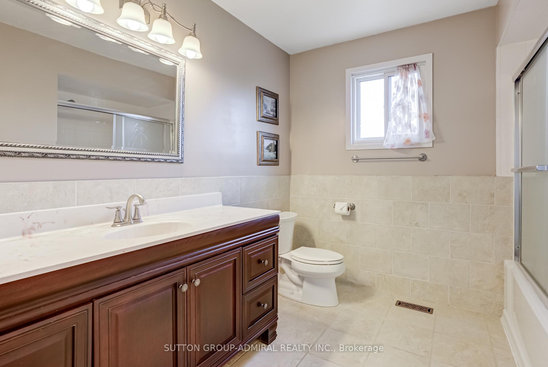 Photo 25 of 393 Aberdeen Avenue, Vaughan, East Woodbridge — HOMEH