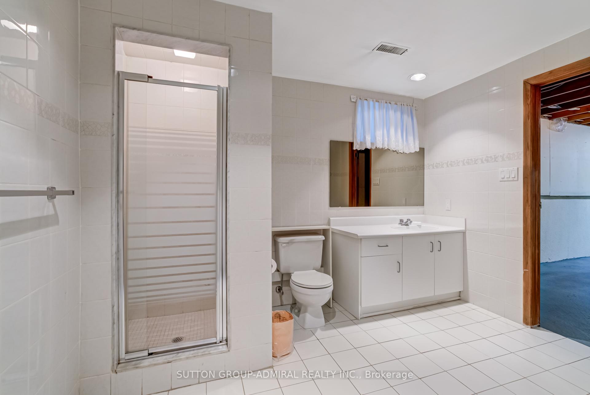 Photo 30 of 393 Aberdeen Avenue, Vaughan, East Woodbridge — HOMEH