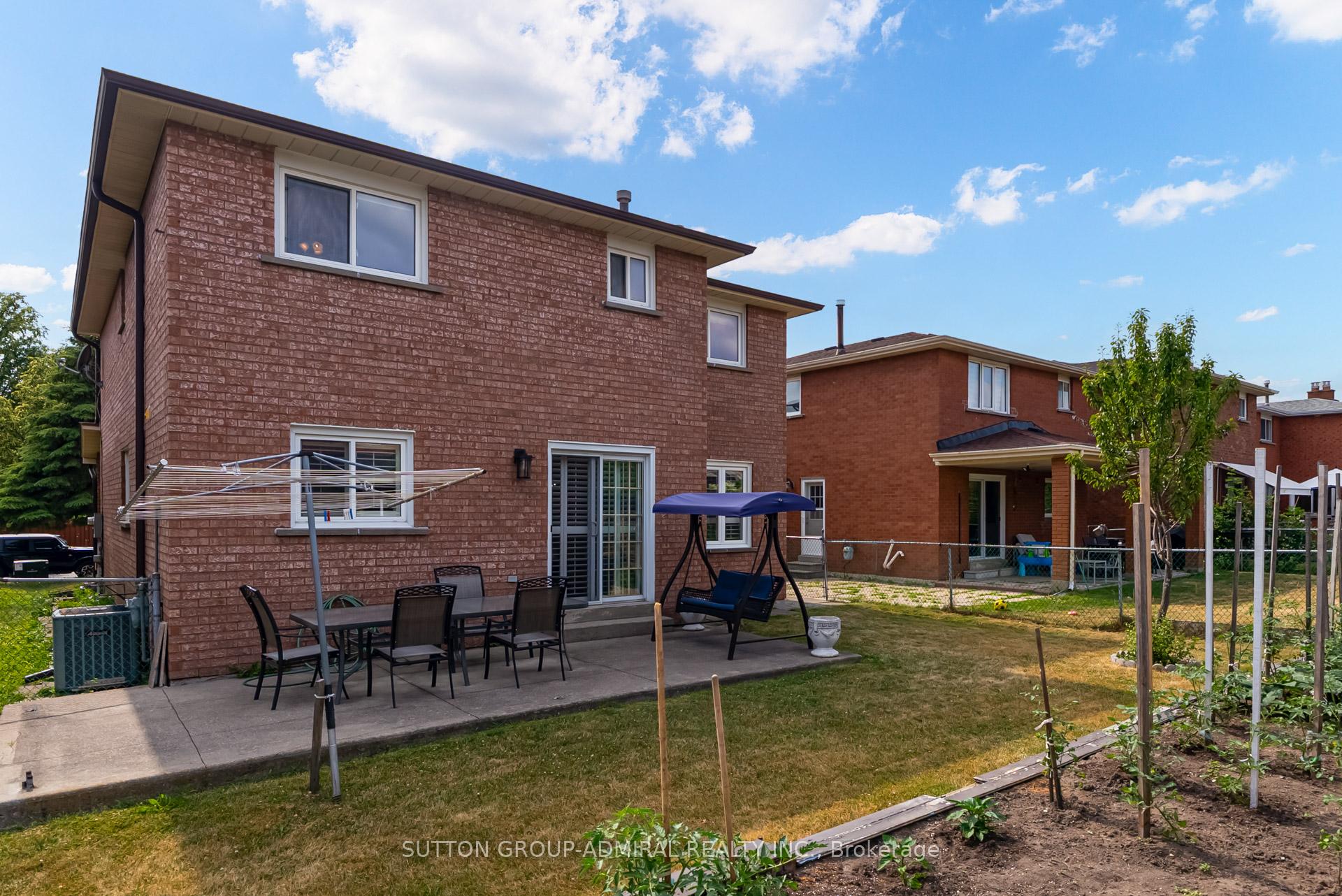 Photo 31 of 393 Aberdeen Avenue, Vaughan, East Woodbridge — HOMEH