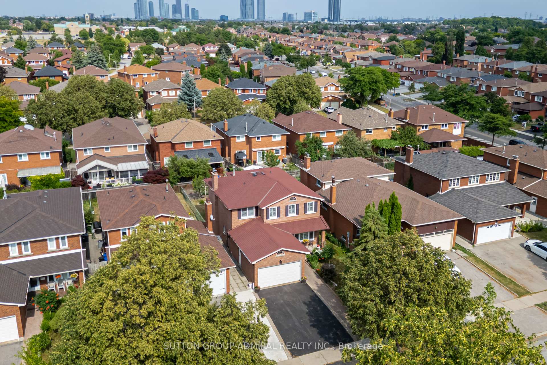 Photo 33 of 393 Aberdeen Avenue, Vaughan, East Woodbridge — HOMEH