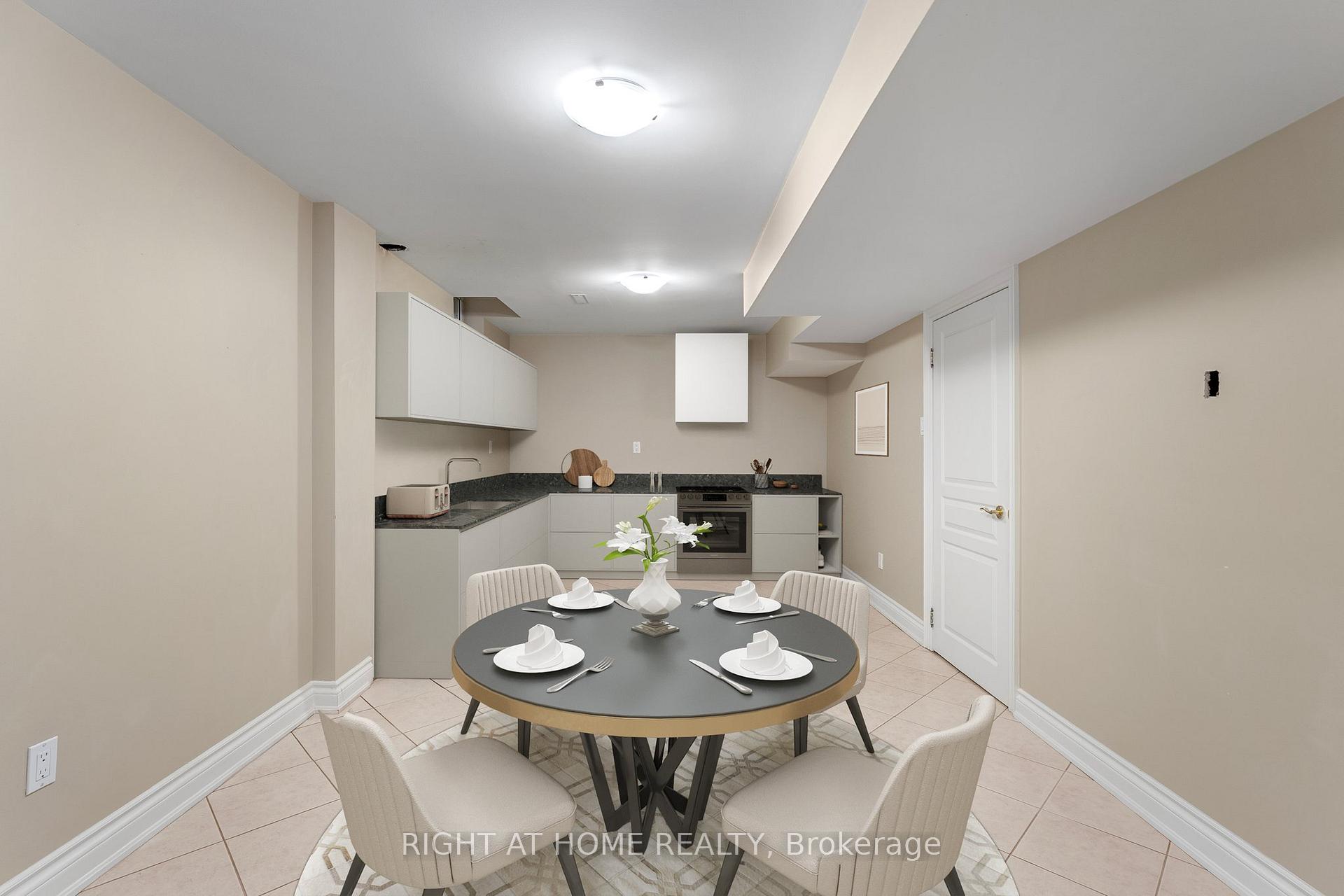 Photo 16 of 52 Spring Town Road, Vaughan, East Woodbridge — HOMEH