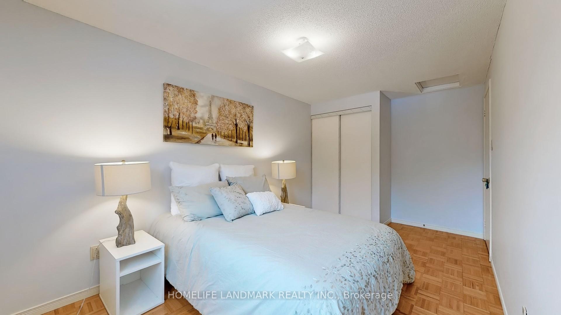 Photo 10 of 16 James Edward Drive, Markham, Middlefield — HOMEH