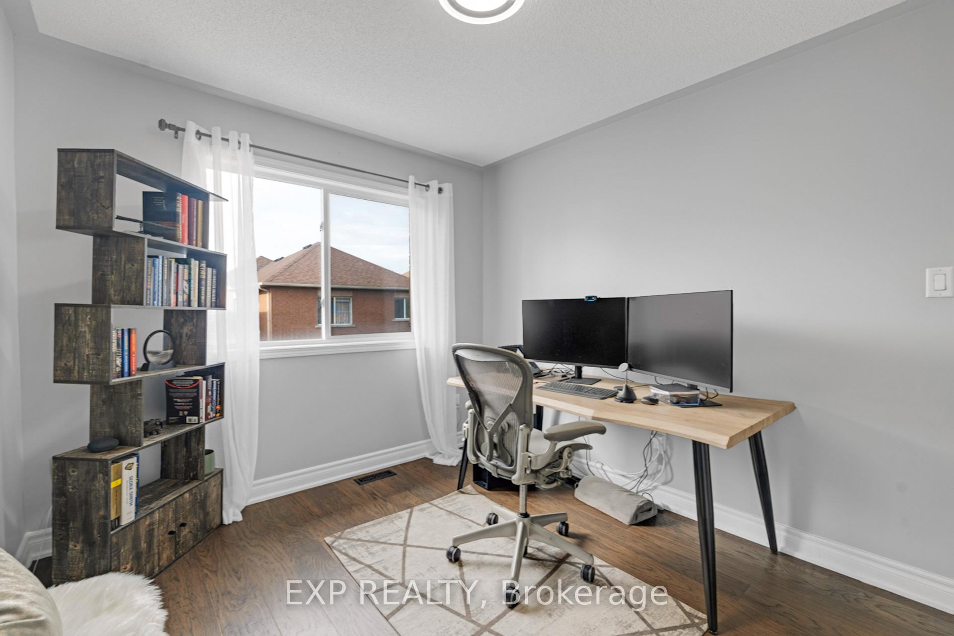 Photo 25 of 156 Dolce Crescent, Vaughan, Vellore Village — HOMEH