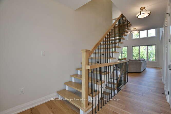 Photo 9 of 128 Springside Crescent, Blue Mountains — HOMEH