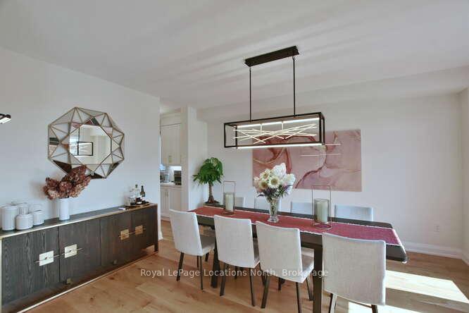 Photo 10 of 128 Springside Crescent, Blue Mountains — HOMEH