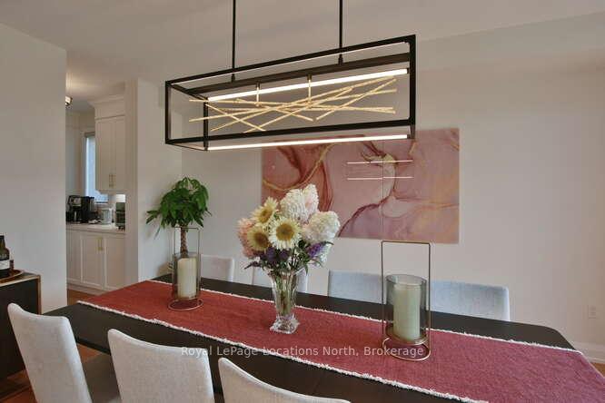 Photo 12 of 128 Springside Crescent, Blue Mountains — HOMEH