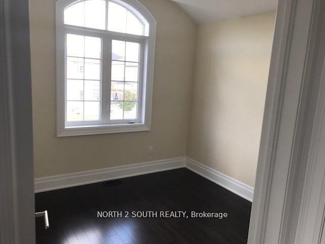 Photo 6 of 166 Gentile Circle, Vaughan, Elder Mills — HOMEH