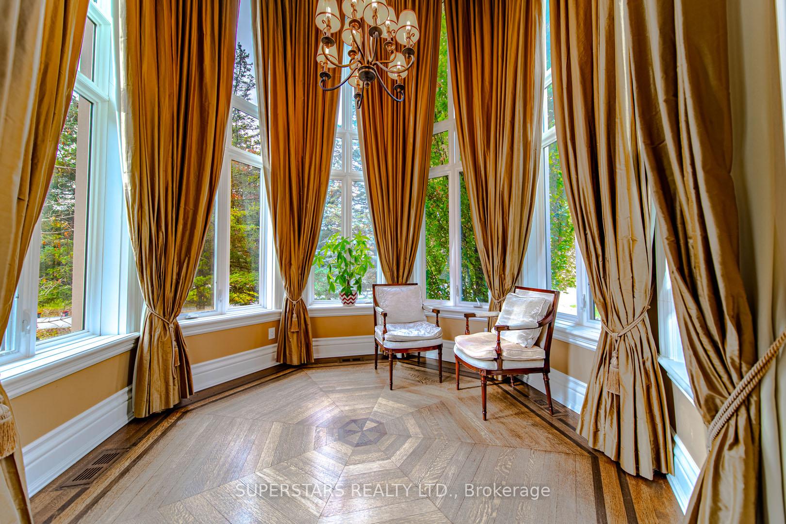 Photo 9 of 24 Glenbourne Park Drive, Markham, Devil's Elbow — HOMEH