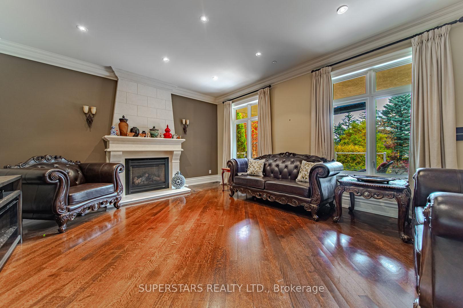 Photo 14 of 24 Glenbourne Park Drive, Markham, Devil's Elbow — HOMEH