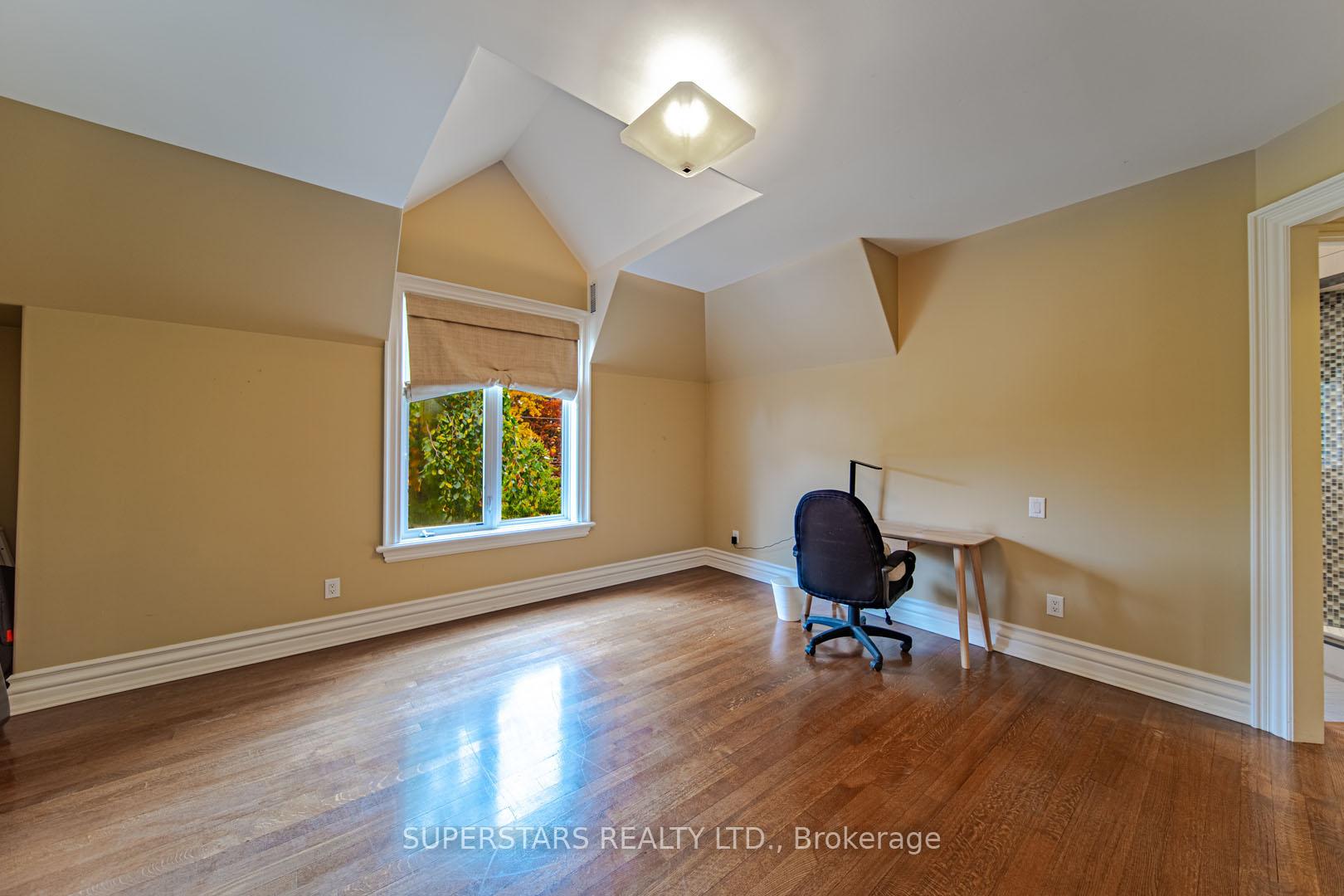 Photo 25 of 24 Glenbourne Park Drive, Markham, Devil's Elbow — HOMEH