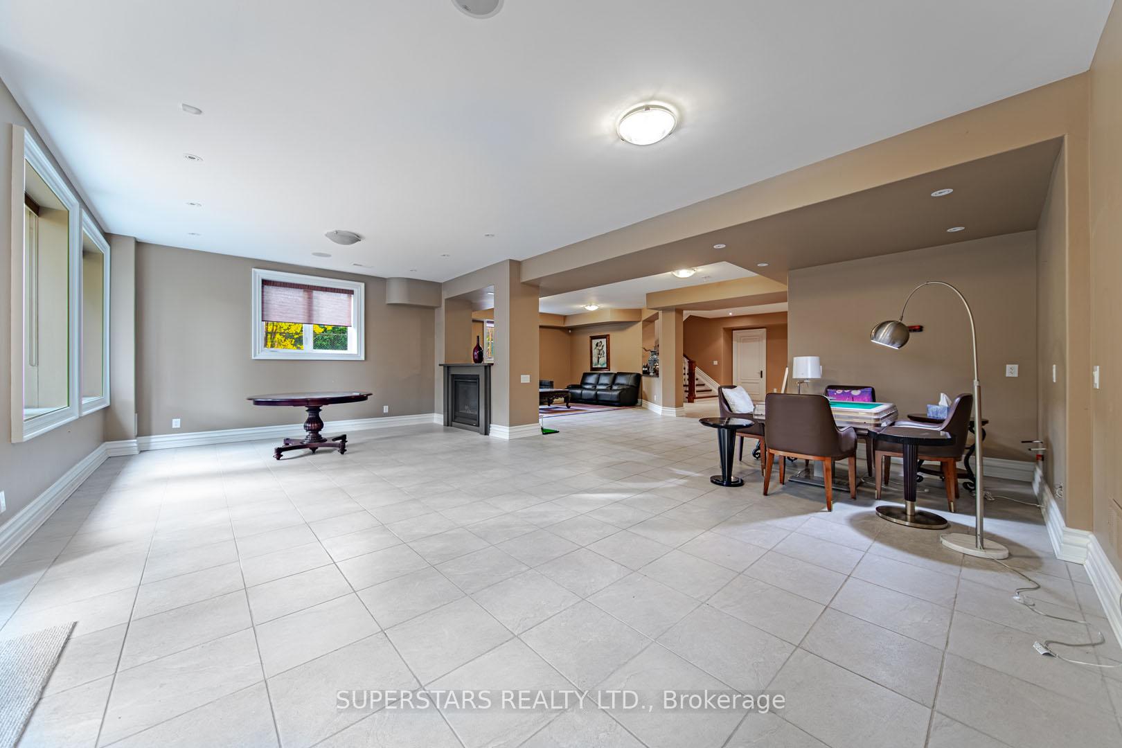 Photo 32 of 24 Glenbourne Park Drive, Markham, Devil's Elbow — HOMEH
