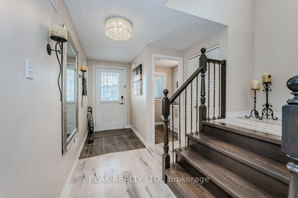 Photo 3 of 916 Atlantic Boulevard, Waterloo — HOMEH