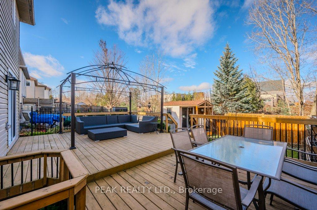 Photo 31 of 916 Atlantic Boulevard, Waterloo — HOMEH