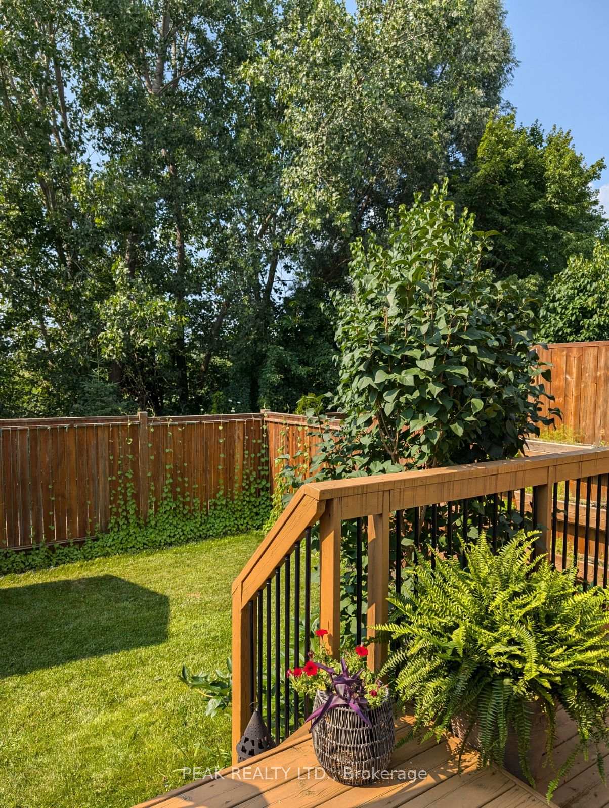 Photo 35 of 916 Atlantic Boulevard, Waterloo — HOMEH